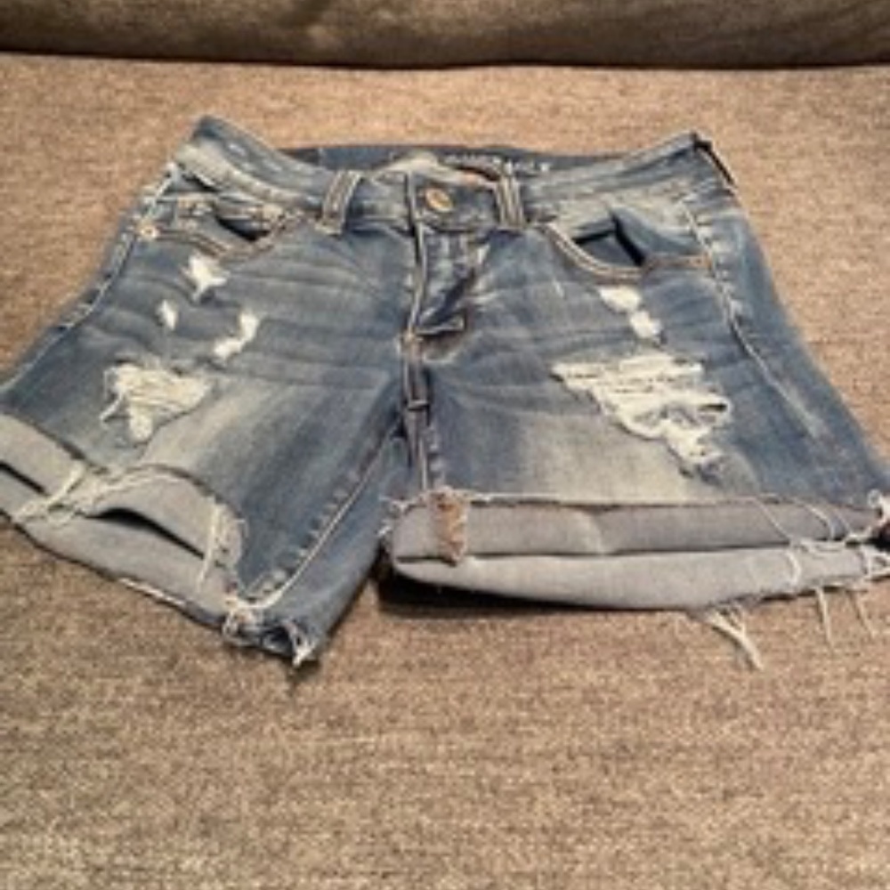 American Eagle Jean Shorts - Picture 3 of 3